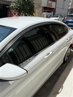 کرایسلەر 200